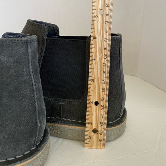 KENNETH COLE REACTION Dark Gray Suede Pull On Ankle Boot Size 10.5 - Picture 10 of 10